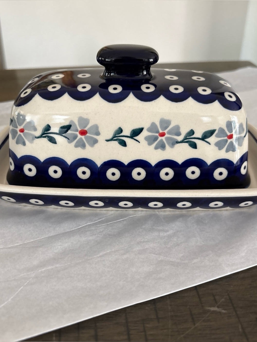 Polish Pottery Butter Dish with Lid  Zaklady Boleslawiec, Poland - Butter Keeper